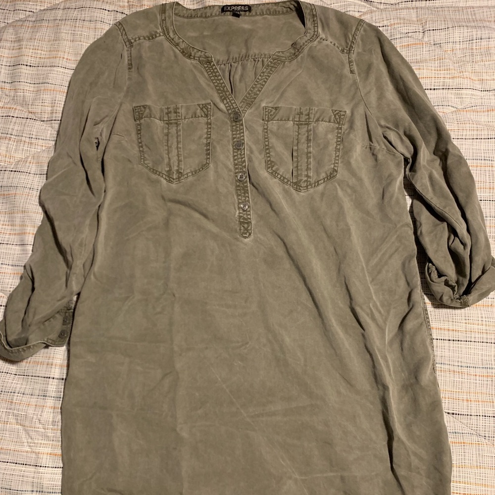 EXPRESS DRESS. OLIVE GREEN.